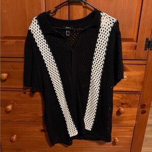 Forever21 Black and White sweater polo